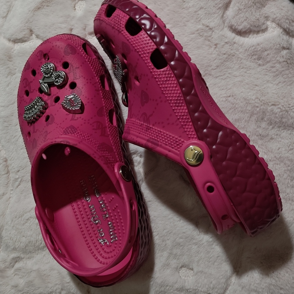Crocs x Juicy Couture Limited Edition Classic Clogs, Women 8 / Men 6 - Picture 6 of 8